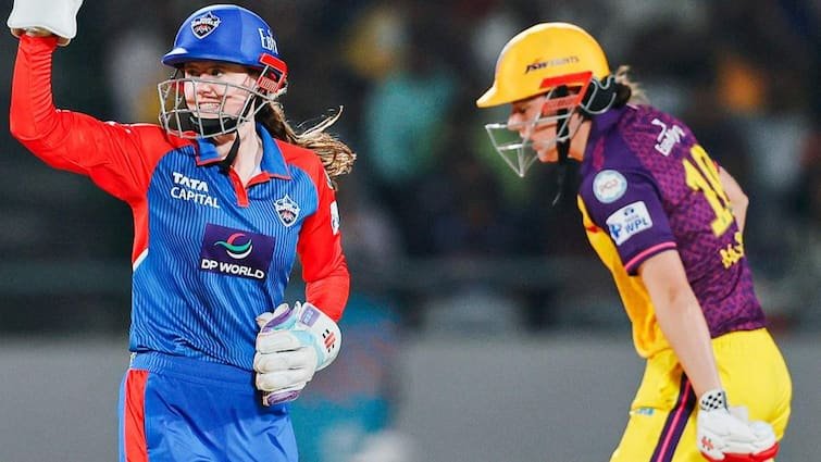 Delhi Capitals Women vs UP Warriorz Women Probable playing 11 WPL 2025 8th Match Bengaluru DC W vs UP W WPL 2025: यूपी-दिल्ली के बीच बैंगलोर में होगी कड़ी टक्कर, प्लेइंग इलेवन में इस खिलाड़ी की जगह पक्की