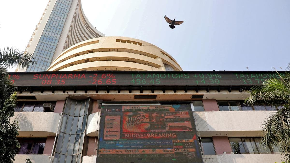 Sensex, Nifty rebound on buying in Infosys, HDFC Bank, firm global trends