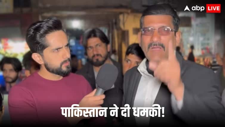 Champions Trophy 2025 Pakistan public react over Indian flag says we will not allow bharat flag cricket stadium Real Entertainment viral video Champions Trophy 2025: चैंपियंस ट्रॉफी से पहले बोला पाकिस्तान, किसी भी कीमत पर भारत के झंडे को अपनी जमीन पर नहीं लगने देंगे