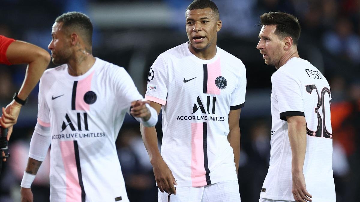 Neymar says Mbappé was jealous of Messi in Paris, adds that player egos hurt PSG's performances