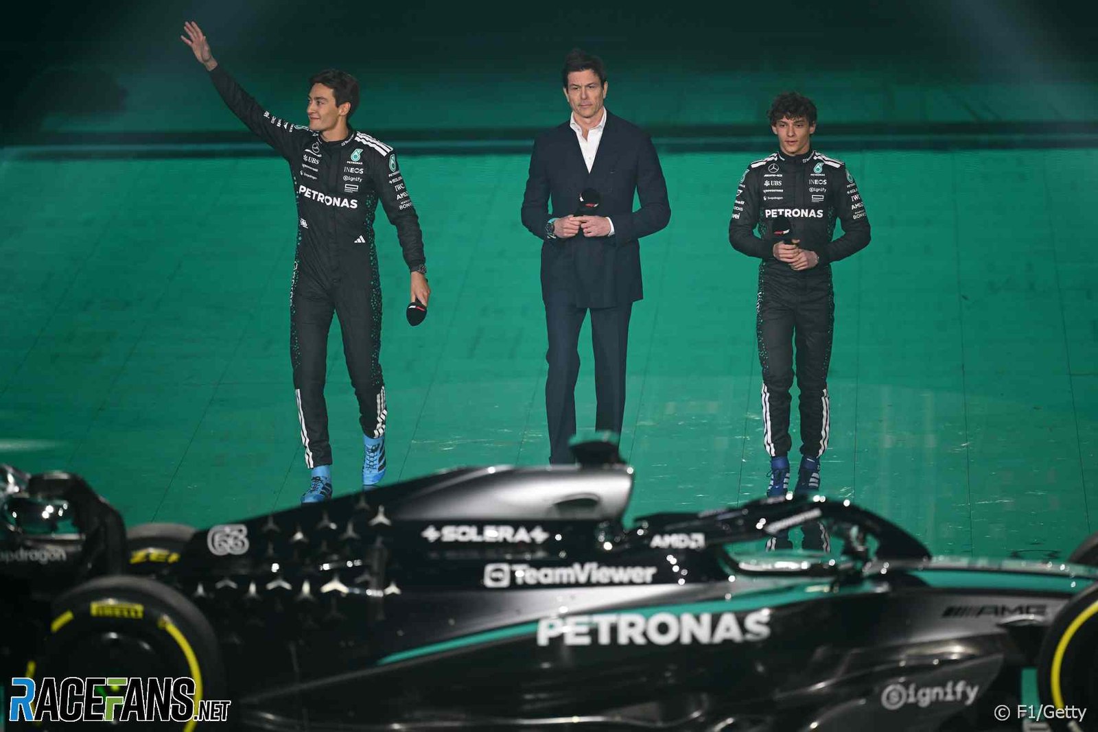 George Russell, Toto Wolff, Andrea Kimi Antonelli, F1 75, 2025