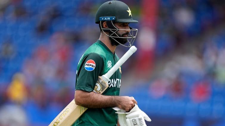 pakistan cricketer fakhar zaman to retire from international cricket after champions trophy 2025 social media post फखर जमान लेने वाले हैं संन्यास! चैंपियंस ट्रॉफी से बाहर होने पर दिया पहला रिएक्शन; जानें क्या कहा