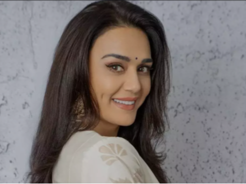 Preity Xinta React on Kerala Congress Post Says Shame on You Loan Claim case | Preity Zinta, who was angry with Kerala Congress: there was a charge of waiving a loan of 18 crores with the help of BJP; The actress said- shy