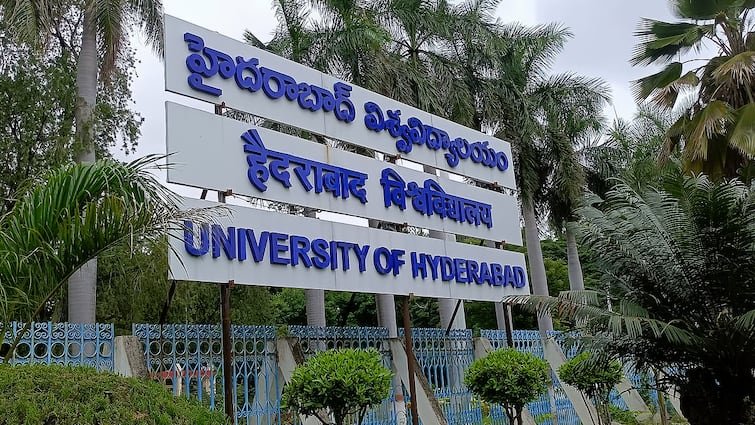 University of Hyderabad Admission 2025 know how to apply for courses and fees structure पूर्व ISRO चेयरमैन भी पढ़ चुके हैं इस यूनिवर्सिटी से, जानिए देश में टॉप 10 में आने वाली इस यूनिवर्सिटी में कैसे मिलेगा एडमिशन