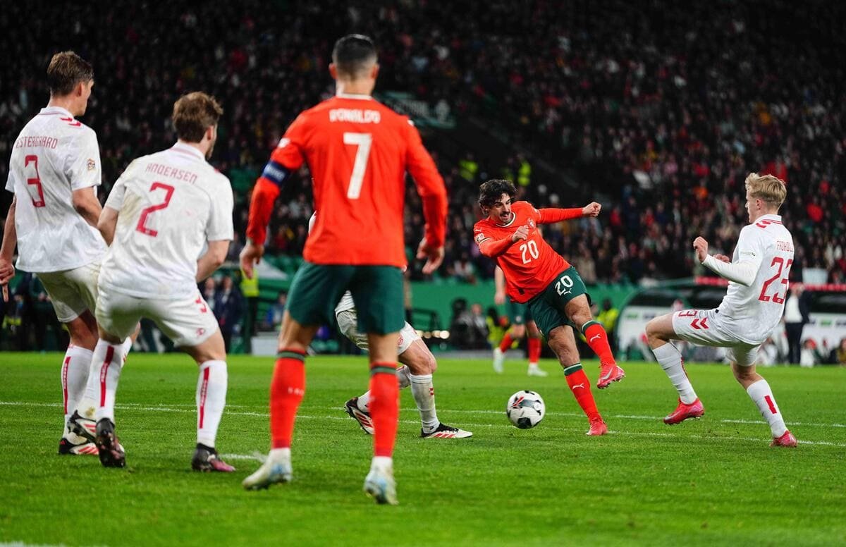 Francisco Trincao scores in the Nations League.