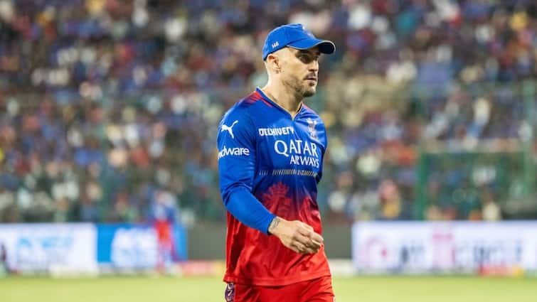 former rcb captain faf du plessis appointed vice captain delhi capitals ipl 2025 RCB ने निकाला, दिल्ली कैपिटल्स ने फाफ डु प्लेसिस को दी बड़ी जिम्मेदारी; IPL 2025 में निभाएंगे यह किरदार