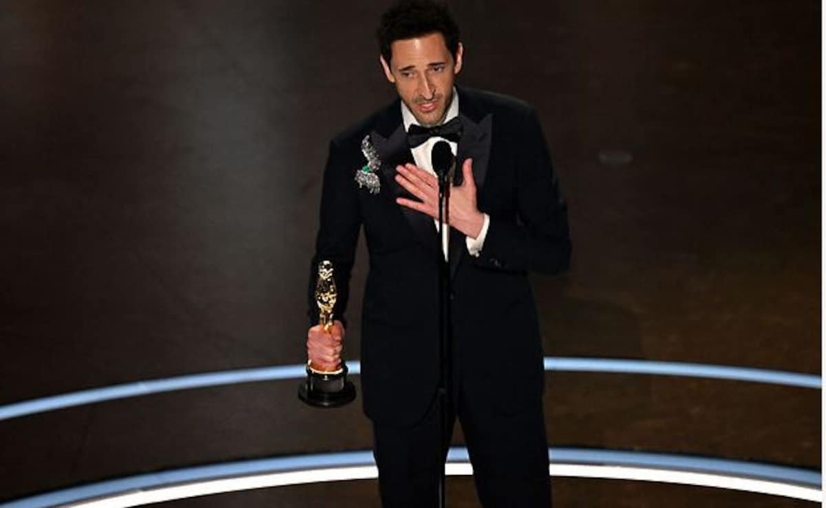 Adrien Brody Explains Oscars Gum-Throwing Incident: "Had To Get Rid Of It Somehow..."