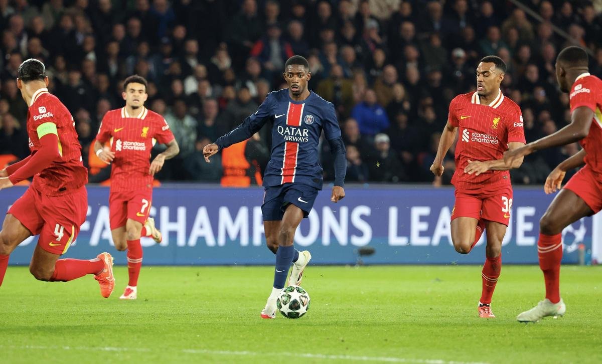 Can’t be touched: As a roaming No. 9 in central areas, Dembele is a nightmare to defend against. He can beat his marker off either foot on either side. | Photo credit: Getty Images