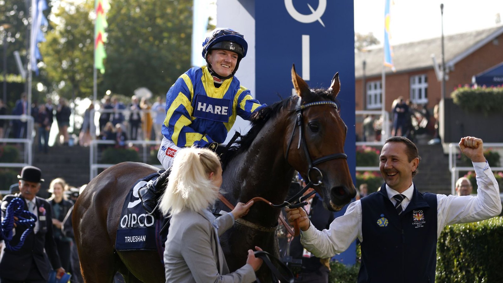 Hollie Doyle rides 1,000th British winner aboard Handle With Care at Lingfield Park | Racing News