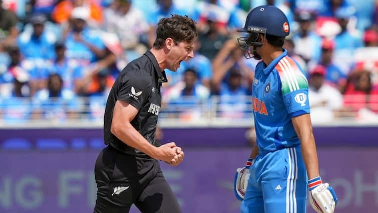 IND vs NZ Final Matt henry shoulder injury likely ruled out new zealand champions trophy 2025 dubai IND vs NZ Final: चैंपियंस ट्रॉफी फाइनल से पहले न्यूजीलैंड को करारा झटका, भारत के खिलाफ मैच से बाहर हो सकता है ये घातक खिलाड़ी