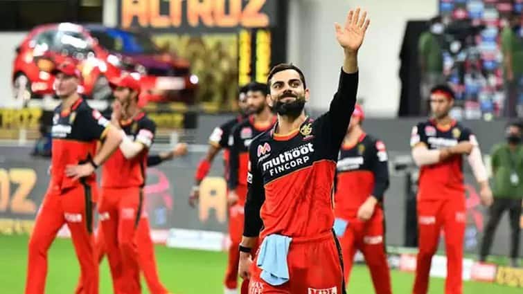 Virat Kohli Fans Viral Video Before RCB vs KKR Match IPL 2025 Here Know Latest Sports News Watch: विराट कोहली और RCB के लिए फैंस के बीच गजब की दीवानगी, देखें वायरल वीडियो