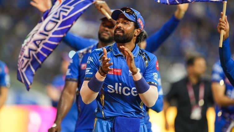 Mumbai Indians Captain likely hardik pandya in IPL 2025 no chance for rohit sharma Mumbai Indians Captain: मुंबई का IPL 2025 में कौन होगा कप्तान? मिल गया है हैरान करने वाला अपडेट