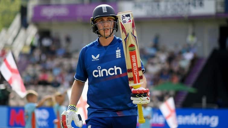 england player harry brook banned two years from indian premier league under ipl 2025 rules bcci इंग्लैंड का धाकड़ खिलाड़ी 2 साल के लिए IPL से बैन, BCCI की सख्ती से हिला क्रिकेट जगत; जानें क्यों लिया फैसला