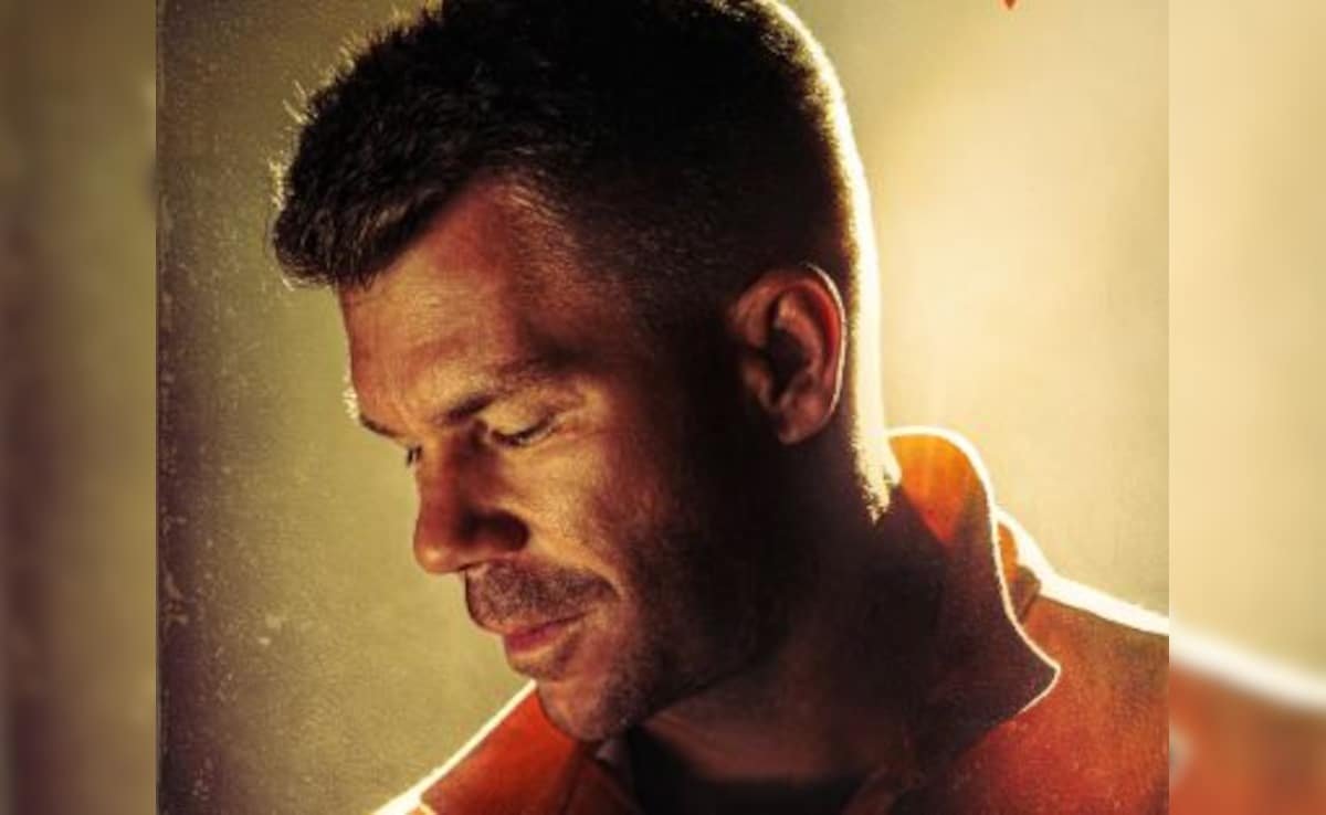 Australian Cricketer David Warner To Make His Telugu Debut With Robinhood. See First Look Poster