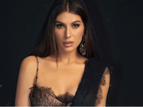 Sacred Games Actress Elnaz Norouzi Receives Threts to Leak Her Private Photo Via Mail | Sacred Games actress Elnaz received threats: Blackmailer wrote by sending private photos, if I do not reply, I will leak, I will help from cyber cell