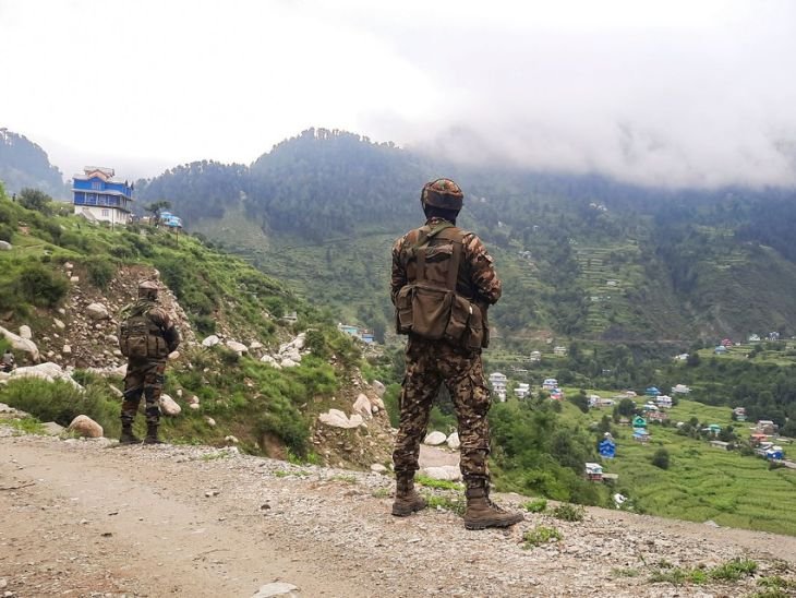 This is the first incident of firing on the Indo-Pak border in March. There were more than five incidents in February last month. (File photo) - dainik bhaskar