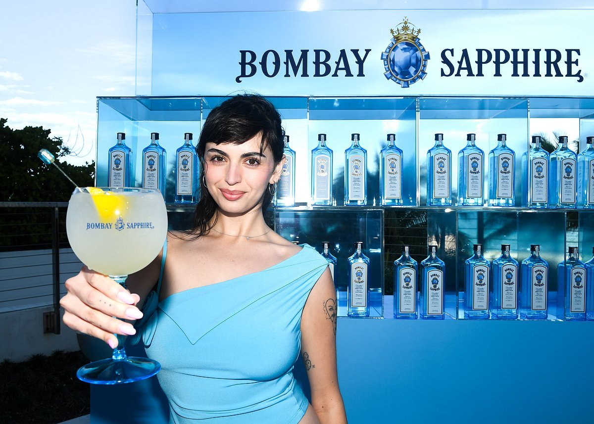 Rebecca Black and Bombay Sapphire Gin Light Up South Beach Rooftop