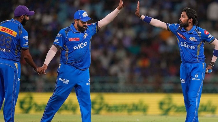 rohit sharma will jacks opener mumbai indians probable playing 11 ipl 2025 mi likely playing xi hardik pandya खूंखार दिख रही MI की टीम, ऐसी हो सकती है मुंबई इंडियंस की प्लेइंग इलेवन; इन 11 धुरंधर को मिल सकता है मौका