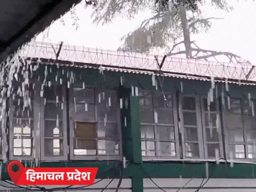 Today, in many states across the country, along with rain, thunderstorms are expected at a speed of 70-110 kmph. - Dainik Bhaskar