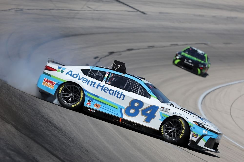 Jimmie Johnson, Legacy Motor Club Toyota