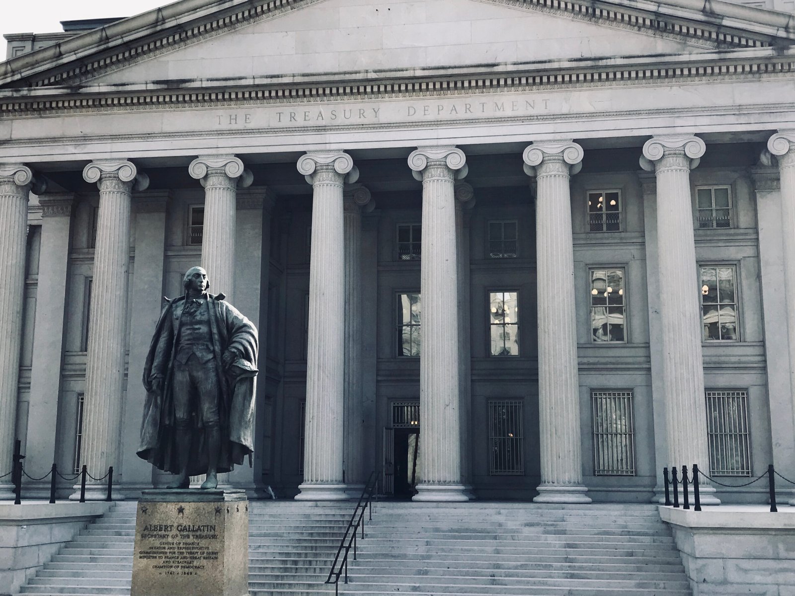 'Twin Deficits': A Tale of Fiscal Folly, Not Trade Failure